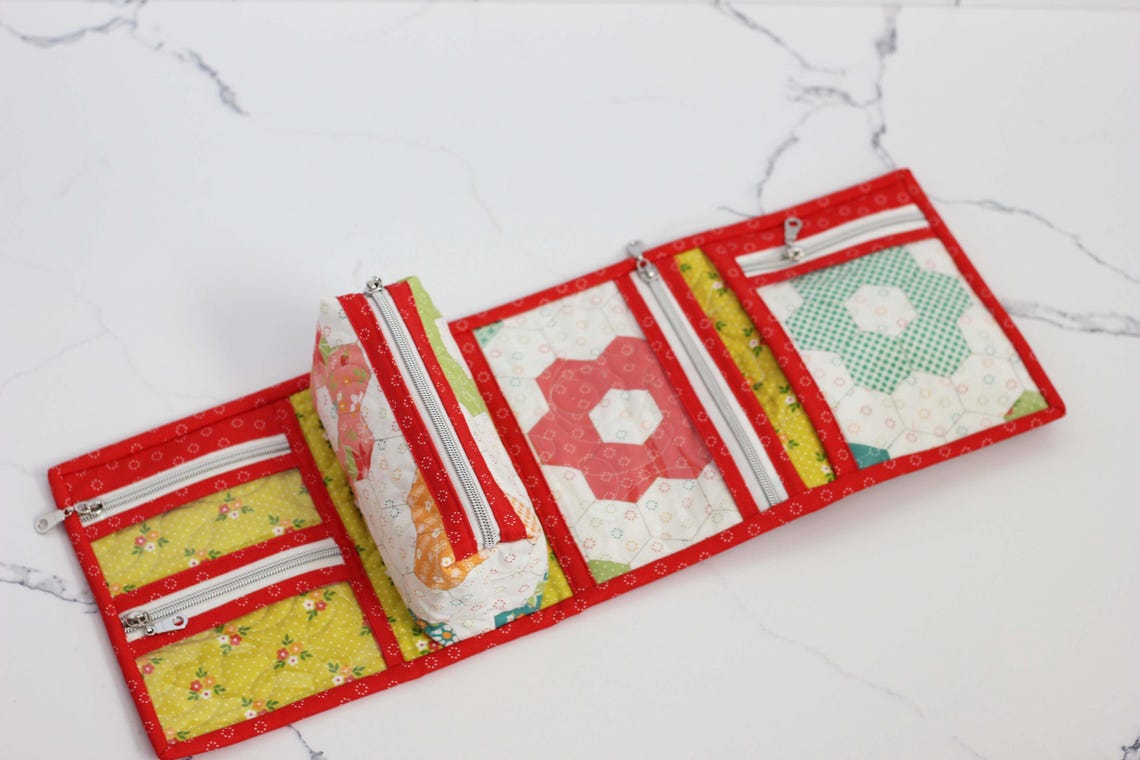 PDF Nightingale Zipper Case Pattern, Quilted Organizer Digital Download, Pattern in English Only